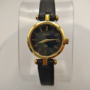 Vintage Authentic GUCCI 2000L SWISS Women's Quartz Watch Lizard‎ Skin Band